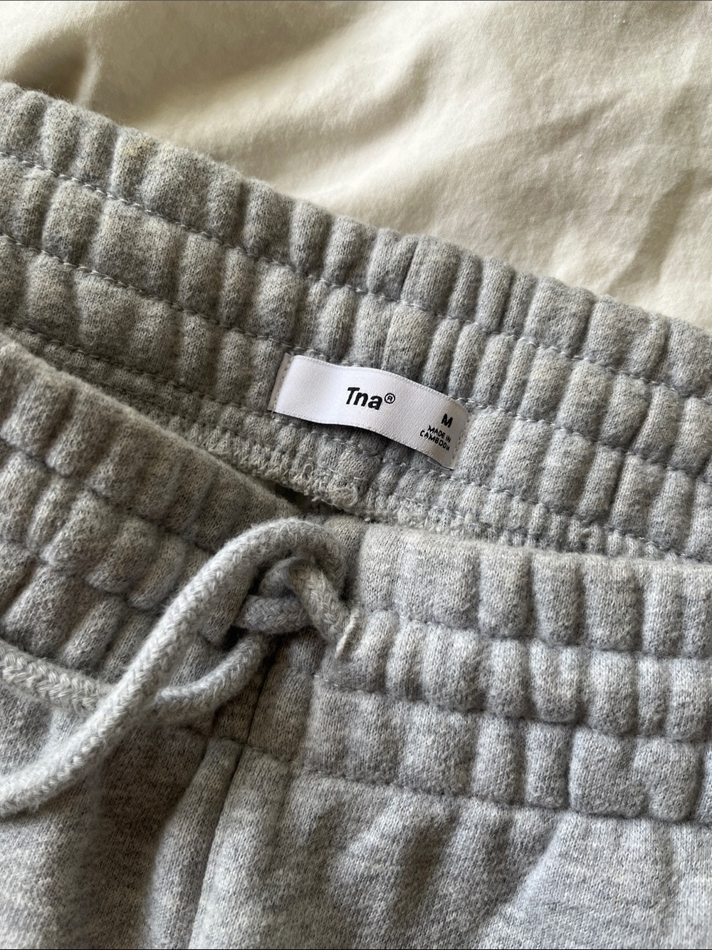 Aritzia Gray Cuffed Sweatpants - Picture 2 of 5